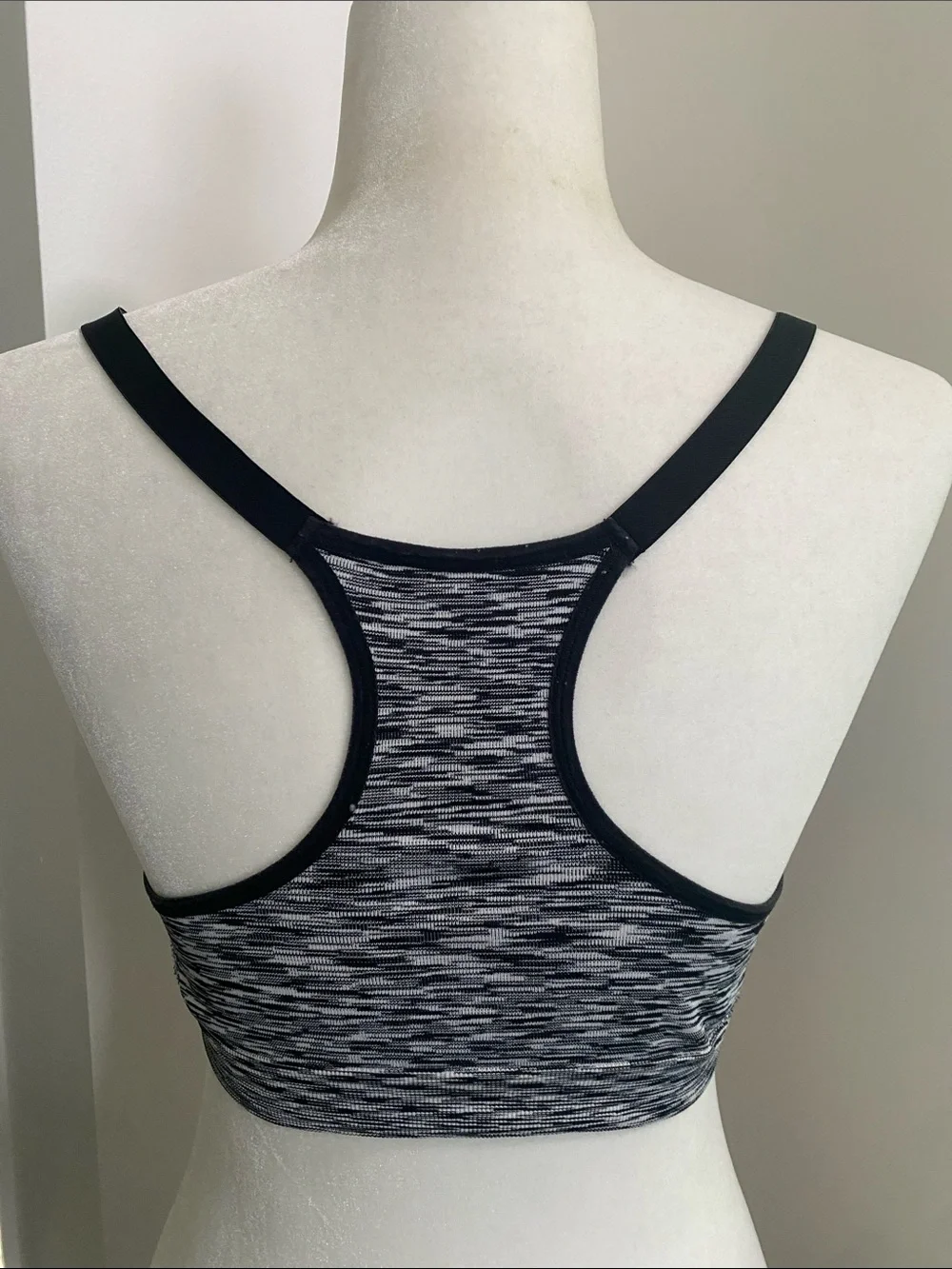 Danskin Seamless Racerback Sports Bra, Grey Black Heather, Ruched Adjustable